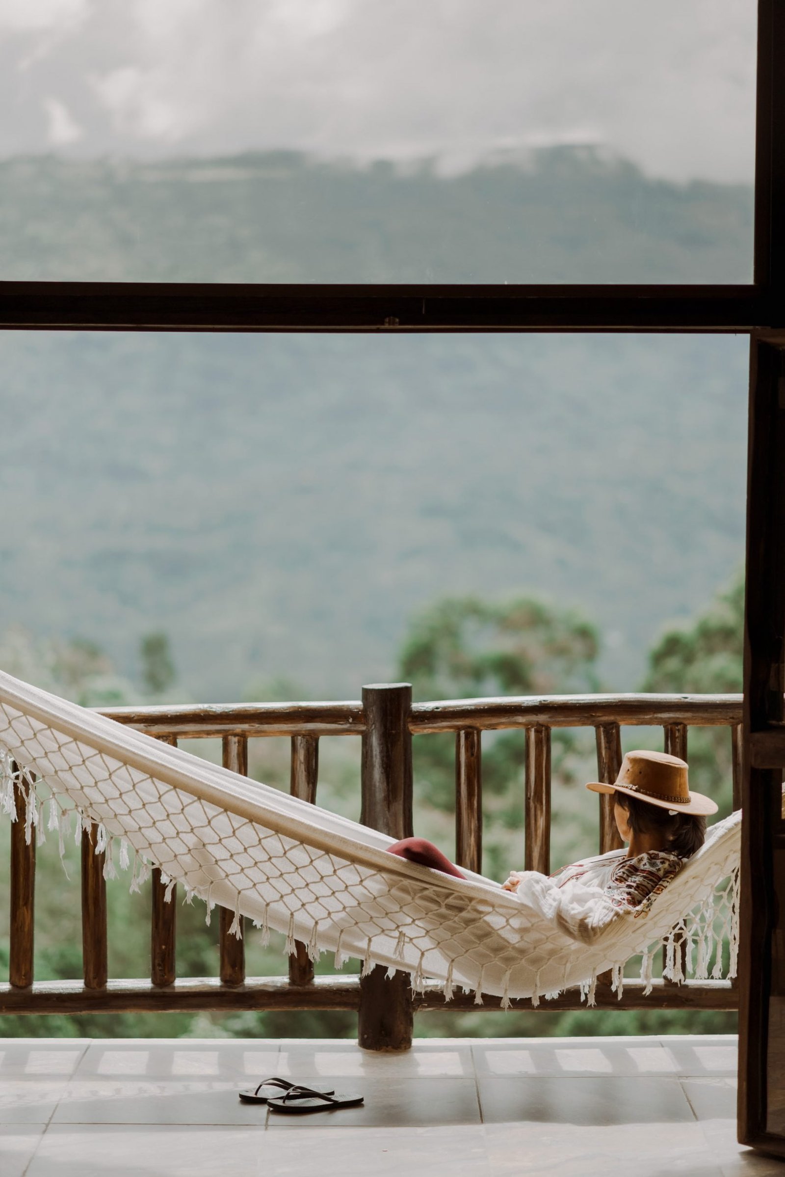 Espectacular vista al Valle de Tenza desde una hamaca en Luciana Cabañas Boutique.