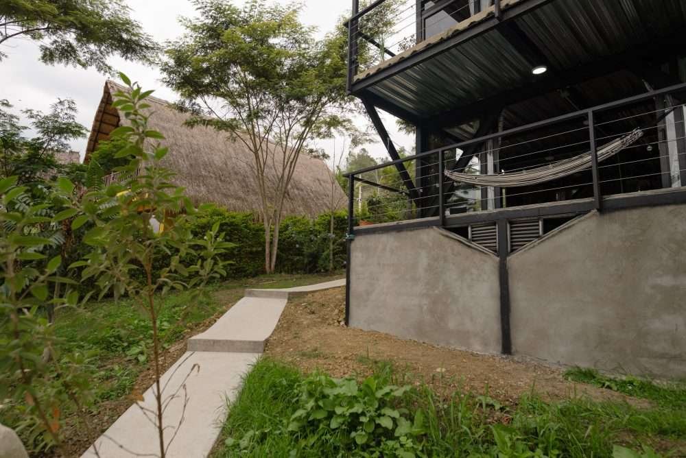 Vista frontal del Estudio en Luciana Cabañas Boutique.